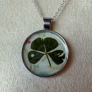 Hand-Crafted Real 4 Four Leaf Clover Pendant w/ Silver Chain #22